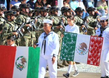 Con mensaje de unidad y soberanía, conmemora Ayuntamiento de Los Cabos el Día de la Bandera