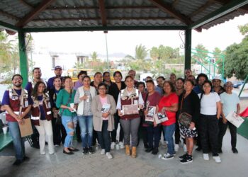 Promueve ISMUJERES iniciativas en beneficio de vecinas de Lomas Altas, en Los Cabos