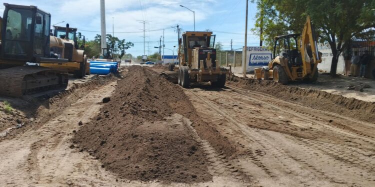 Realizará SEPUIMM trabajos en la red de agua potable del crucero Colosio–Margarita Maza, en La Paz