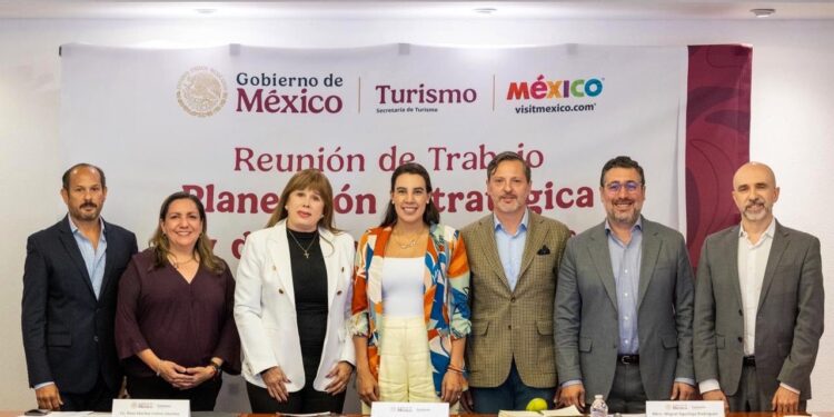 Impulsan SETUE y Gobierno de México turismo sostenible y responsable en BCS