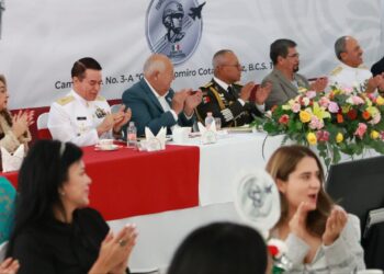 Asiste Gobernador VMCC a ceremonia por el Día del Ejército Mexicano