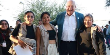 Reafirma Víctor Castro compromiso social con juventudes de Los Cabos en el festival cultural “Vibra Joven”