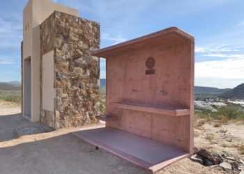 Inaugura Milena Quiroga bebedero de Agua Bienestar en el Cerro Atravesado