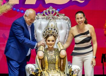 Corona Milena Quiroga a Ana Sofía I, Reina del Carnaval La Paz 2026