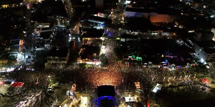 Concluye Carnaval La Paz 2026 con más de 40 mil personas en el malecón 