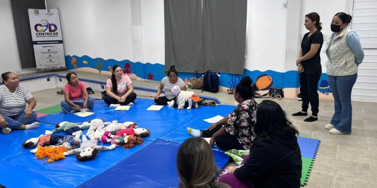 Fortalece IMDIS Los Cabos acompañamiento a familias con taller especializado en parálisis cerebral y síndrome de Down