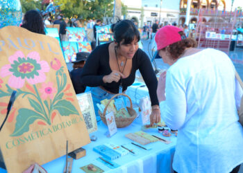 Celebran en Los Cabos la tercera edición del Bazar Juvenil 