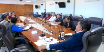 Autoridades municipales y locatarios del Tianguis “Las Palmas” acuerdan acciones para mejorar las condiciones de limpieza, el orden y la seguridad