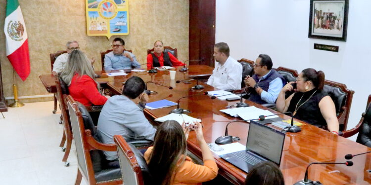 Autoridades establecen acuerdos para fortalecer funcionamiento interno municipal en Los Cabos