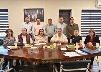  Garantizan continuidad y fortalecimiento de becas a estudiantes sudcalifornianos