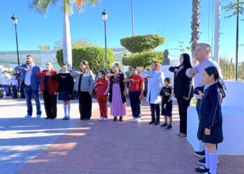 Continúa recorrido de la Bandera Nacional por delegaciones municipales de Los Cabos
