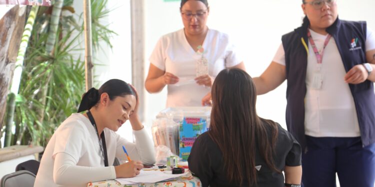 Acercan vacunación contra sarampión en puntos estratégicos de San José del Cabo