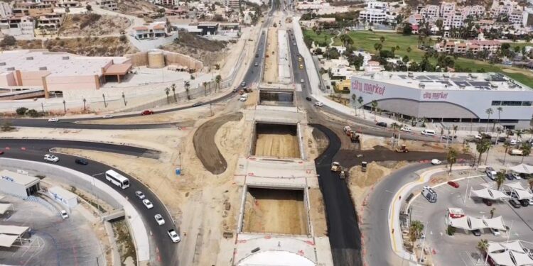 Alcanza 80% de avance paso a desnivel en la Glorieta de las Mujeres Libres en Los Cabos