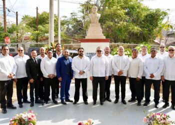 Conmemoran el 220° aniversario del natalicio de Benito Juárez García en Cabo San Lucas