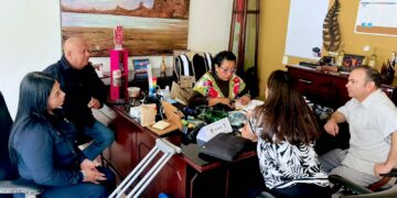 Delegación de Cabo San Lucas suma esfuerzos con ambientalistas para cuidar playas y océanos