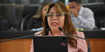 Buscan reconocer en BCS el parentesco real de recién nacidos cuando la madre ha rehecho su vida familiar