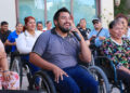 13 personas con discapacidad motriz de Los Cabos reciben apoyo con sillas de ruedas