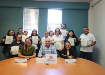 Concluye ICATEBCS curso de liderazgo y trabajo en equipo para colaboradores de TMC