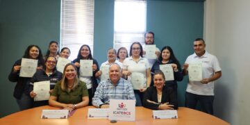 Concluye ICATEBCS curso de liderazgo y trabajo en equipo para colaboradores de TMC