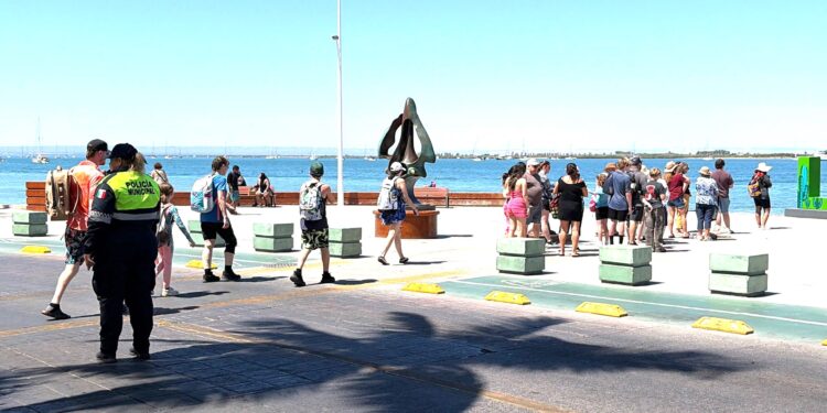 Alcanzará BCS alta afluencia turística y derrama de 640 mdp en Semana Mayor