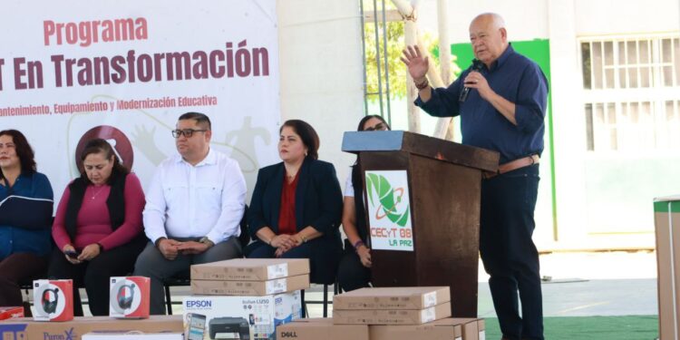 Pone en marcha gobernador Víctor Castro programa “CeCyT en Transformación”