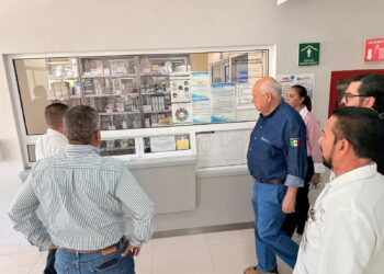 Supervisa Gobernador Castro Cosío avances de obras de salud que benefician a la población de Comondú