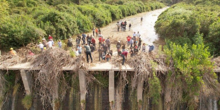 Encabeza Víctor Castro jornada de limpieza en San Blas en apoyo a comunidades rurales
