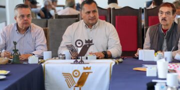 Impulsa Saúl González vinculación social con Grupo Madrugadores de La Paz