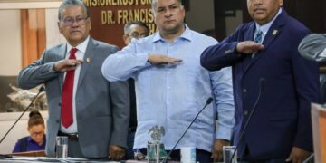 Asiste secretario general de Gobierno a inicio del Segundo Periodo Ordinario de Sesiones del Congreso del Estado