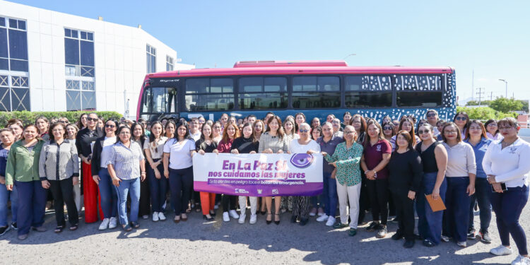 Milena Quiroga activa campaña en transporte público y consolida resultados: 100 mil atenciones a mujeres en La Paz