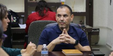 Impulsan proyecto para armado de esqueleto de ballena gris en Puerto Chale