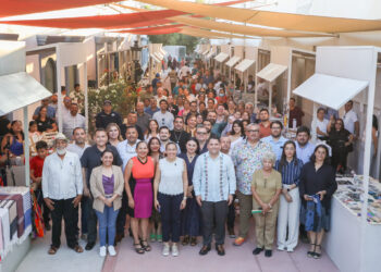 Milena Quiroga cumple y devuelve seguridad al Callejón del Artesano; 120 mil visitantes al año recuperan un espacio histórico del Centro