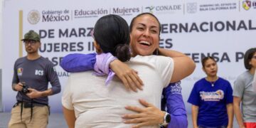 Milena Quiroga se suma a mujeres de La Paz en la Clase Nacional de Defensa Personal por el 8M