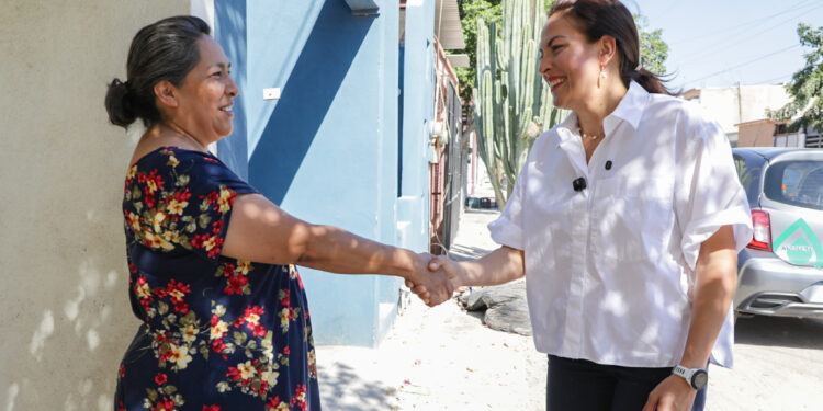 En La Paz sí hay agua: vecinos de Santa María lo confirman durante visita de Milena Quiroga