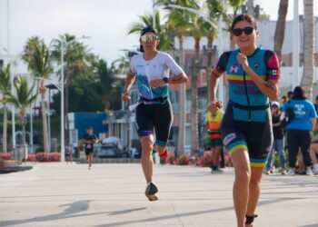 Impulsa Milena Quiroga práctica deportiva en el Triatlón Es La Paz