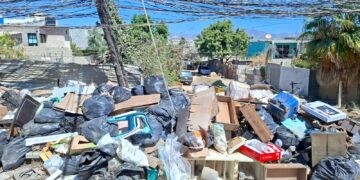 Continuan jornadas de limpieza y descacharrización en colonias de Cabo San Lucas