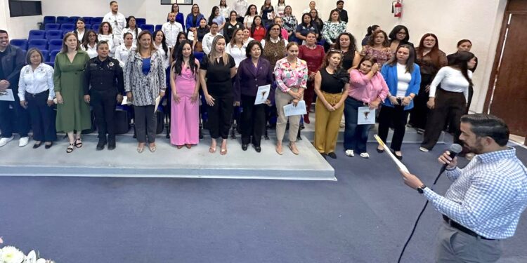 Toman de protesta y realizan el primer encuentro municipal de Enlaces de Género en el Ayuntamiento de Los Cabos