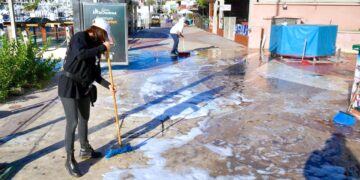 Autoridades municipales y personal del sector turístico realizan jornada de limpieza en La Marina de Cabo San Lucas