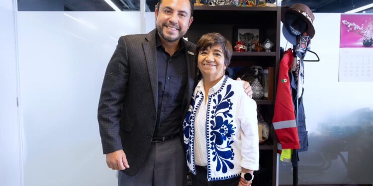 Productiva jornada de trabajo del alcalde Christian Agúndez con autoridades federales en beneficio de las familias cabeñas