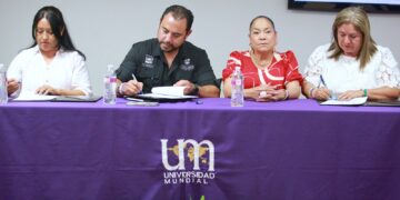 Firman Ayuntamiento de Los Cabos y Universidad Mundial convenio en beneficio de la educación 
