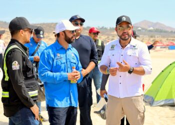 Encabeza alcalde Christian Agúndez recorridos de prevención en playas de Los Cabos por Semana Santa 2026