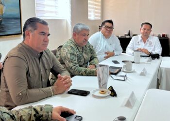 Coordinan acciones para garantizar orden y seguridad en la Marina de Cabo San Lucas