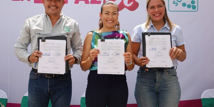 Firman ICATEBCS y OOMSAPAS La Paz convenio para capacitar y certificar al personal operativo