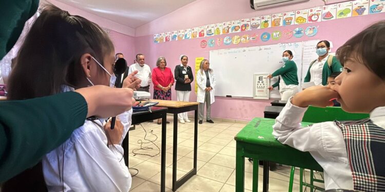Llama SEP a familias a completar proceso de lentes gratuitos para estudiantes de primaria