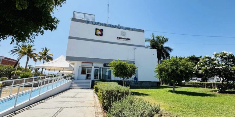 Implementa Secretaría de Finanzas ajustes operativos en módulos de atención a contribuyentes