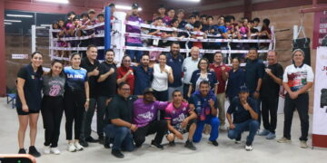 Acude Víctor Castro a inauguración de nuevas instalaciones deportivas en La Paz