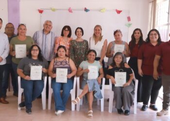 ICATEBCS y GAB capacitan a mujeres de El Pedregal del Cortés para impulsar su autoempleo y economía familiar 