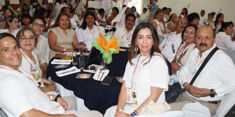 Reúne La Paz a 400 docentes del país para fortalecer la educación multigrado