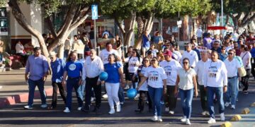 Más de 500 personas se suman a la “Gran Marcha por el Autismo 2026” en el malecón de La Paz