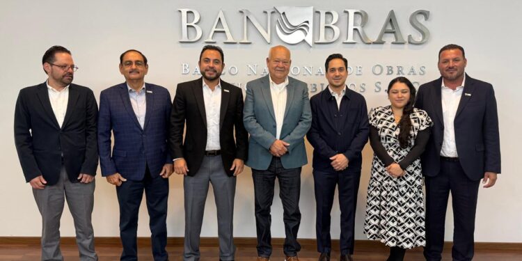Gobernador VMCC impulsa proyectos estratégicos de infraestructura y agua para Baja California Sur